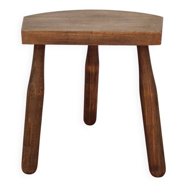Tabouret bas tripode en bois massif, design organique brutaliste, années 70