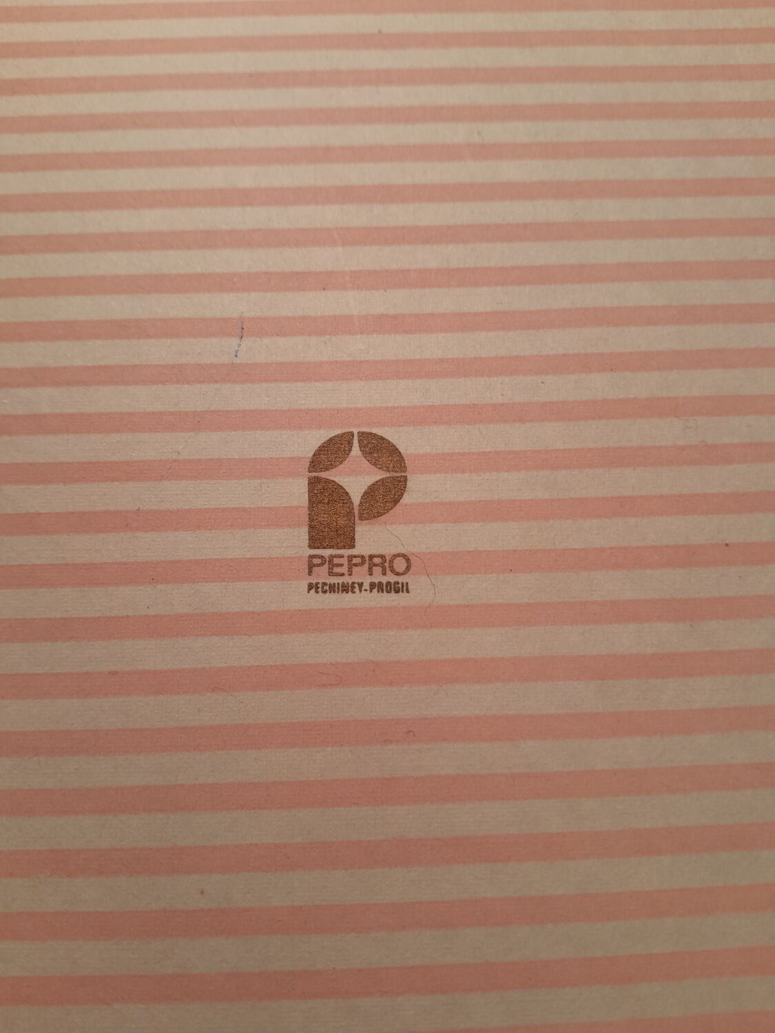 6 dessert plates " Les Parisiennes de Kiraz "