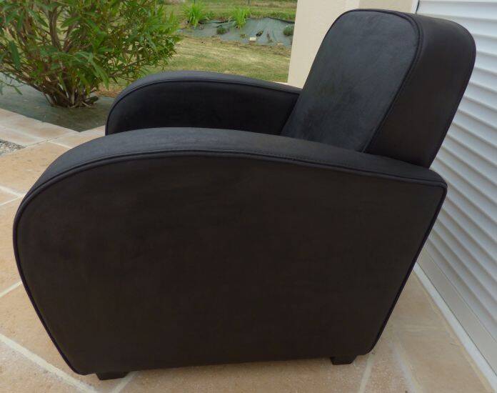 Black grey leather club chair - Very good condition