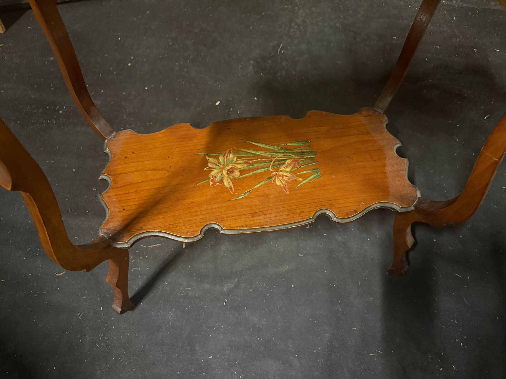 Table marqueté art nouveau