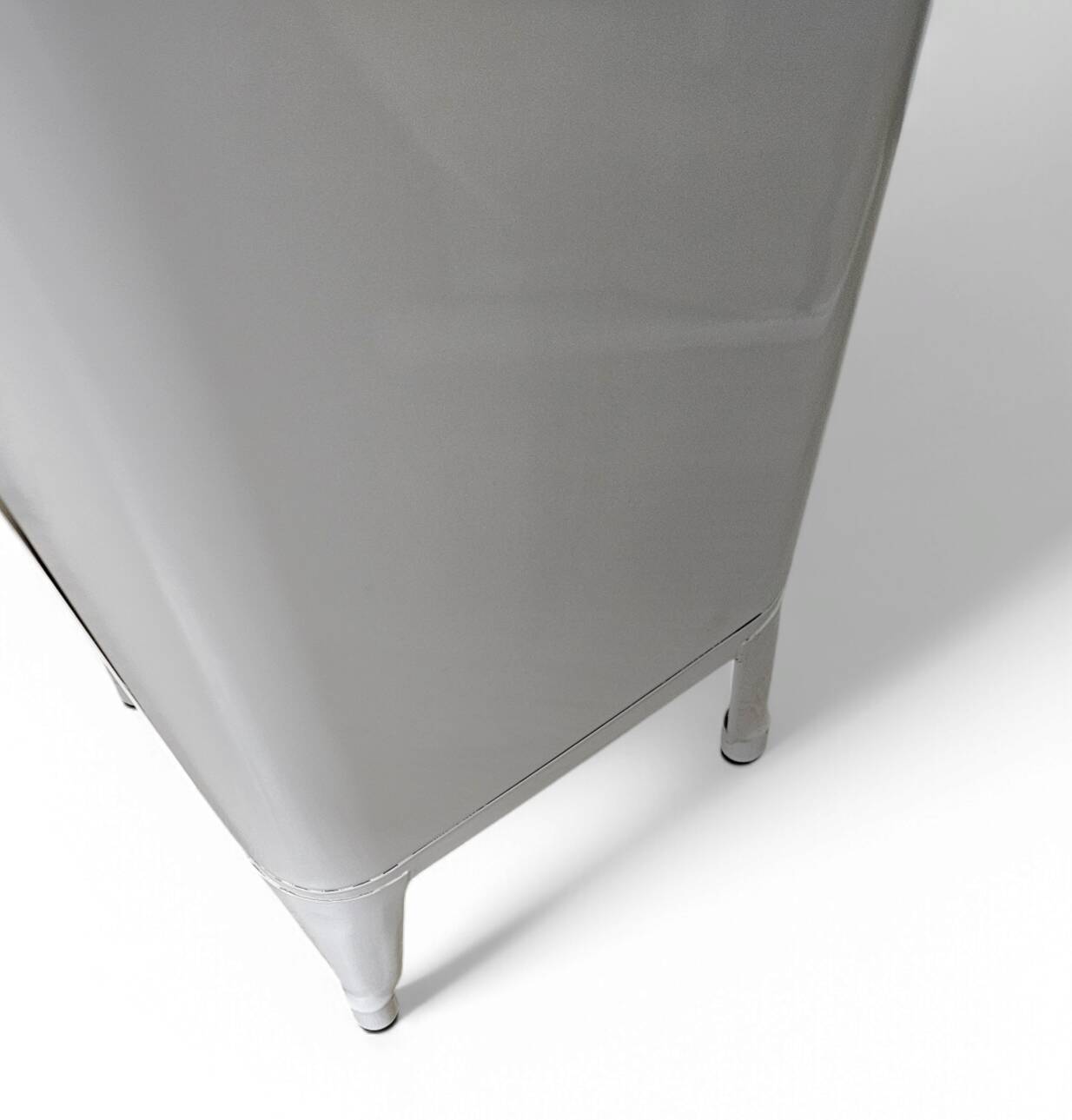 Tolix Shelf MT1335 Tolix Shelf / Design Frédéric Gaunet 200