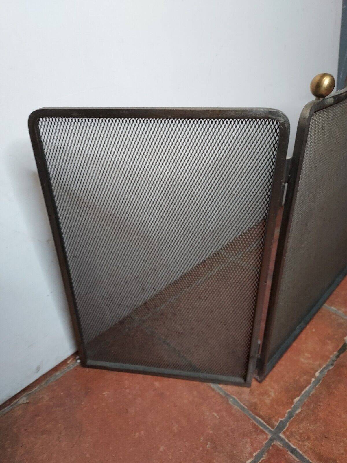 3-panel iron chimney fire screen