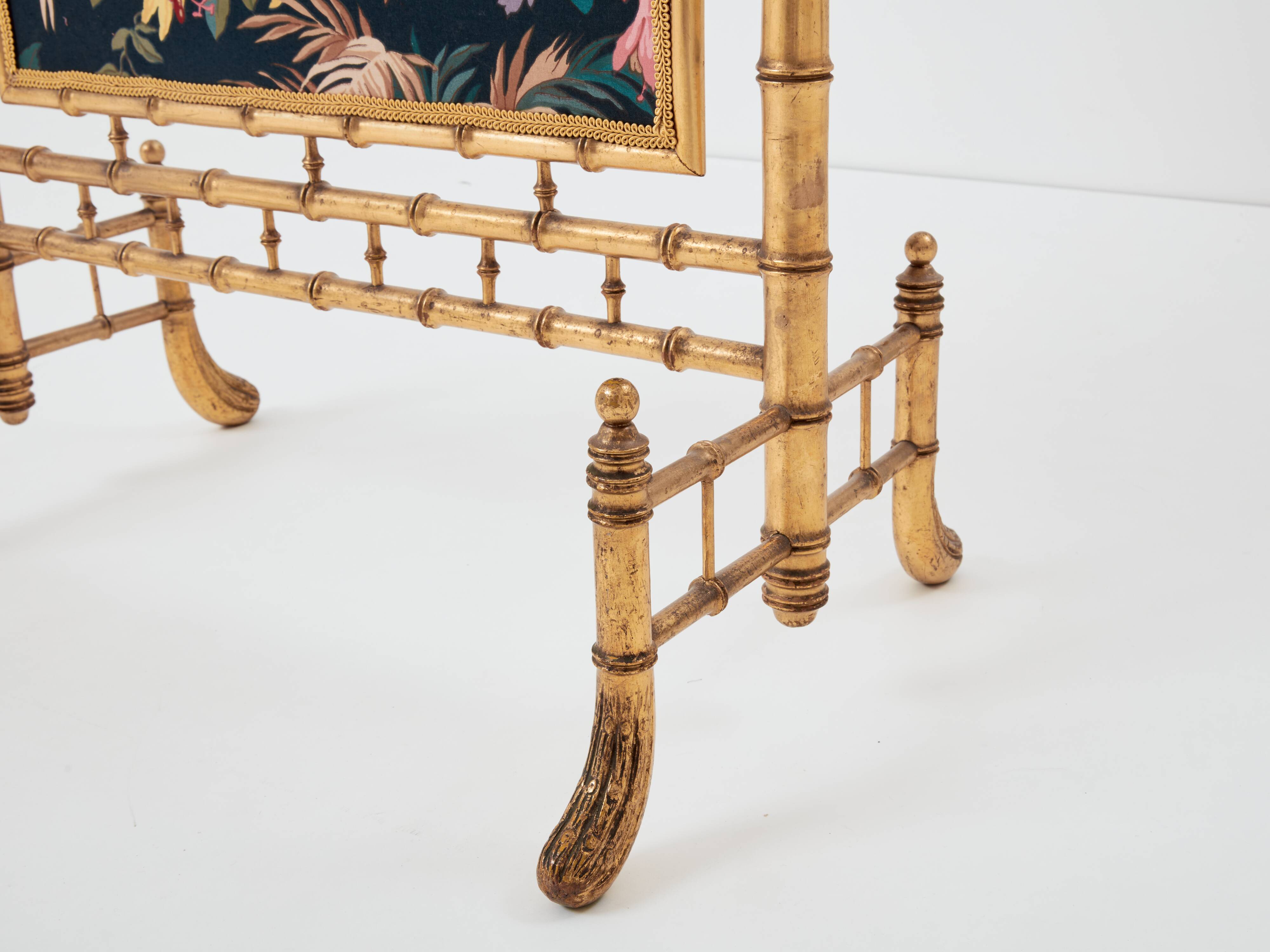 Decorative gilded wood fire screen faDecorative gilded wood fire screen bamboo and silk style 1960s