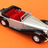 Miniature car Delahaye 135 M (1937) Figoni Falaschi Solido Made in France