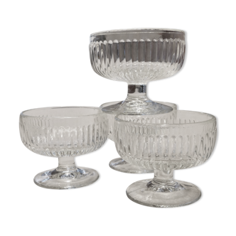 Set of 4 dessert cups