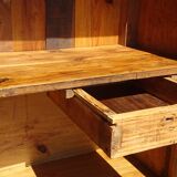 Ancienne armoire en noyer