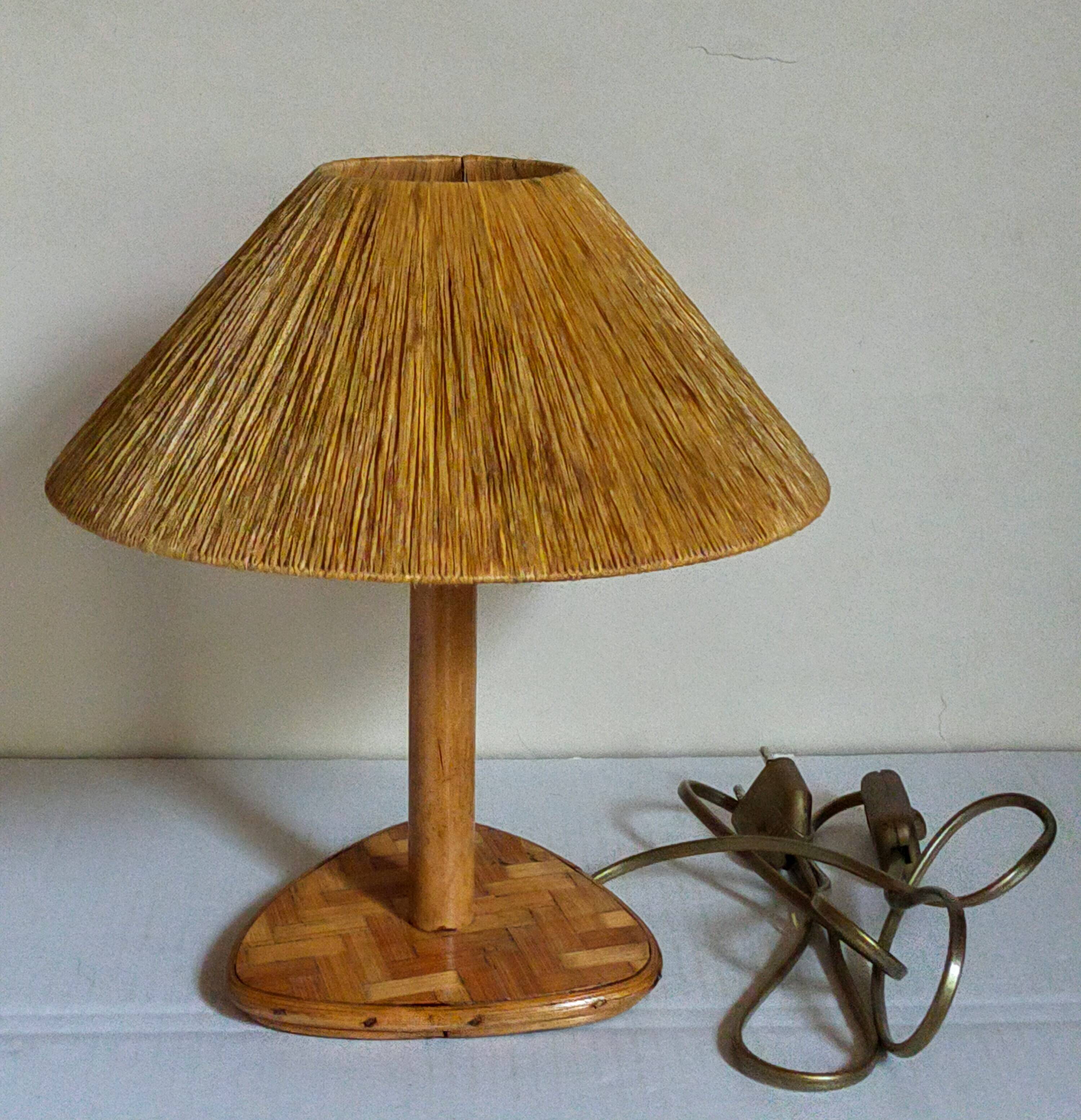 Table lamp in wood and rattan, 50s raffia lampshade