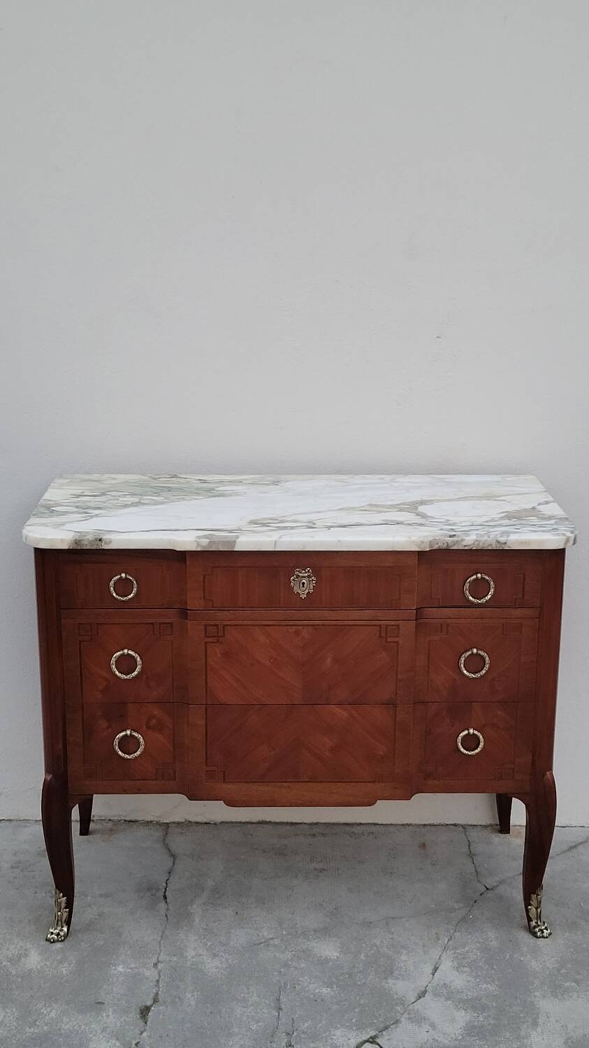 Louis XV Louis XVI rosewood commode, 19th century.