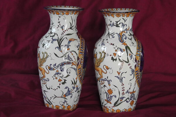 Deux vases en faïence de Gien époque fin XIX ème siècle