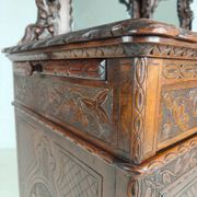 Buffet cabinet Horrix avec miroir – Style Forêt Noire, par Horrix
