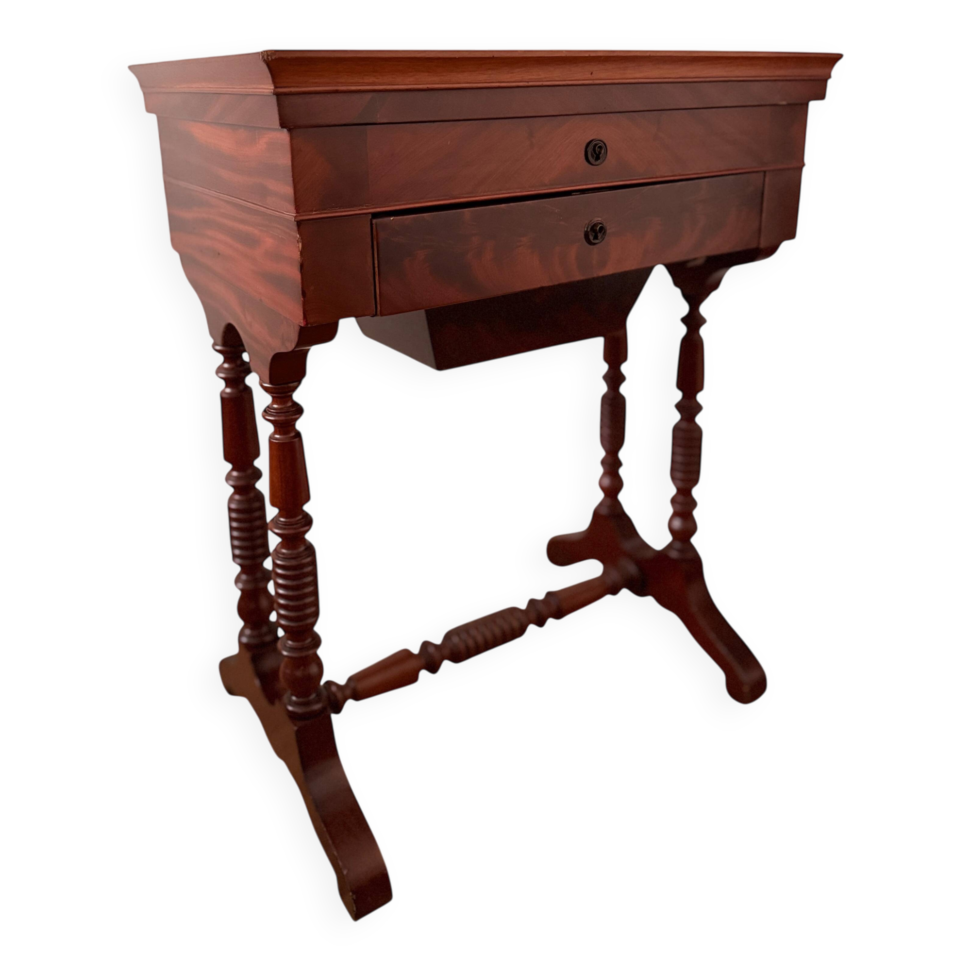 Louis-Philippe 19th century mahogany dressing table/work table with mirror and drawer