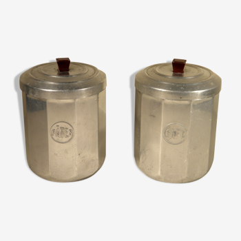 Deux pots art déco en aluminium 17 x 12 cm