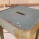 Tabouret vintage industriel en tôle