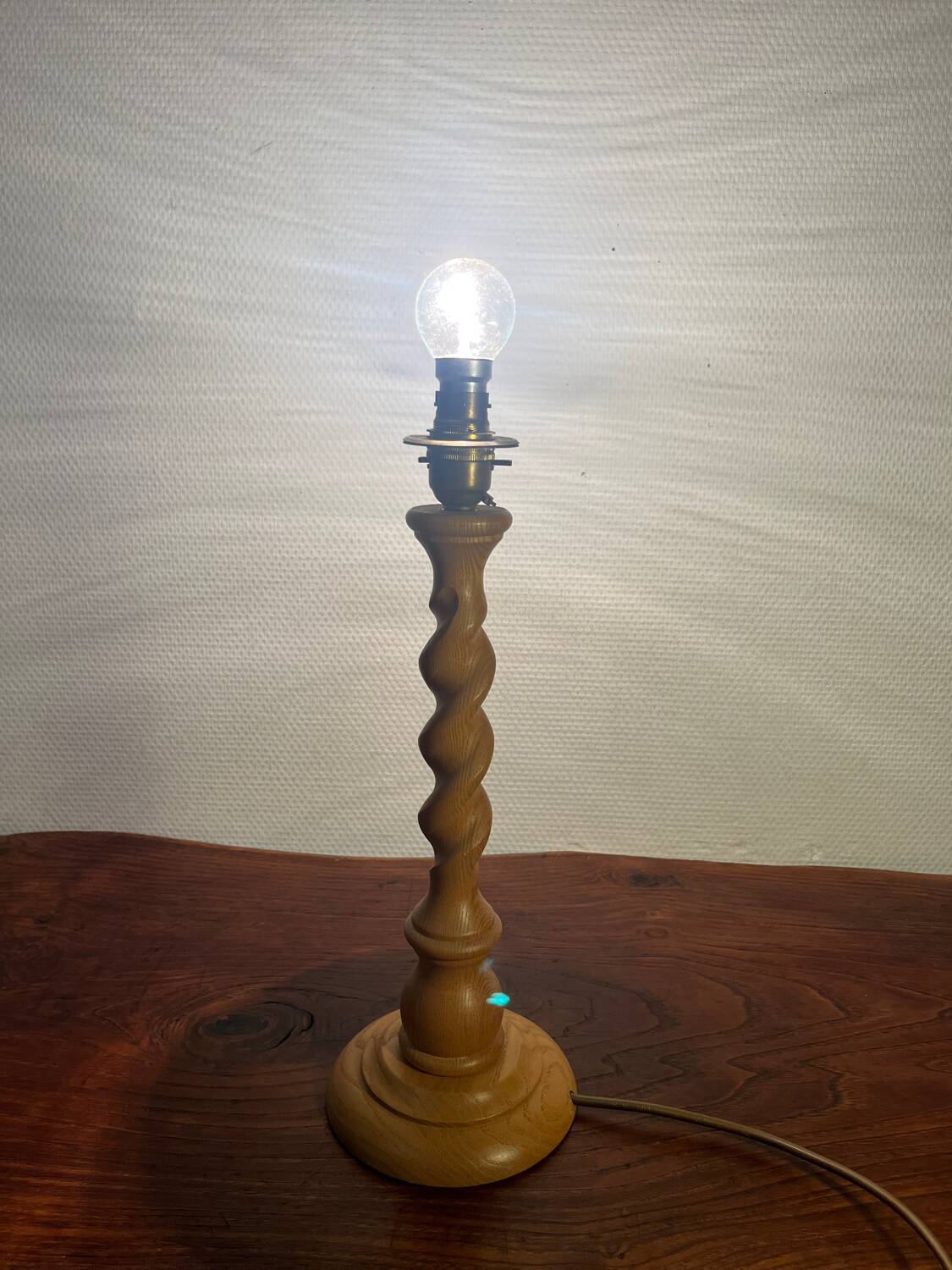 English turned wood twist lamp base from the 60s