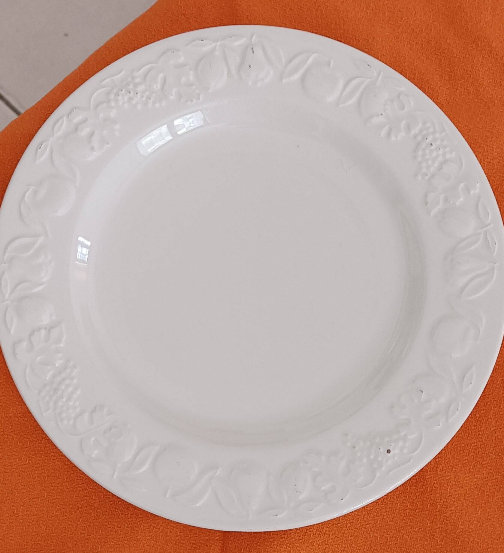 6 Franco Giorgi dessert plates by Quadrifoglio + Gingo B cutlery
