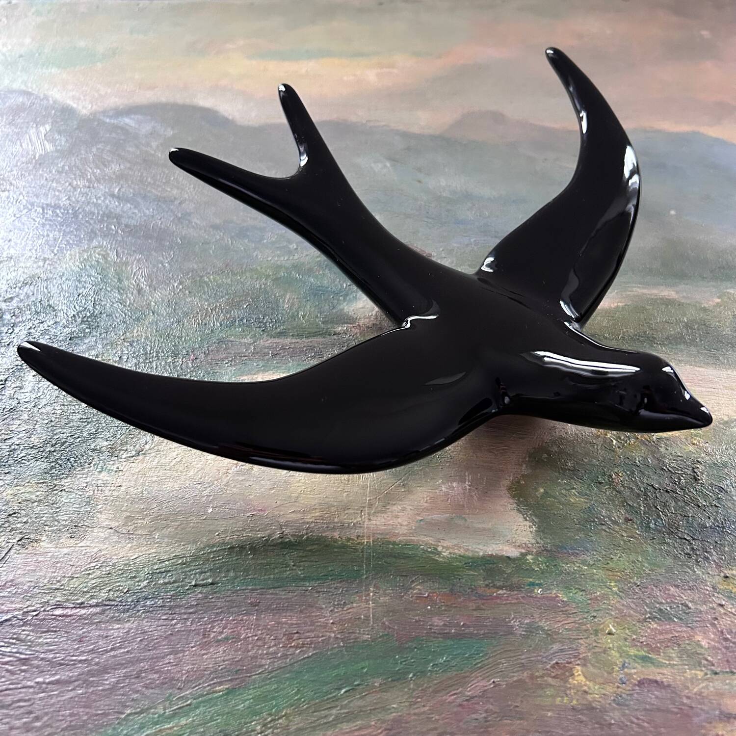 Ceramic swallow