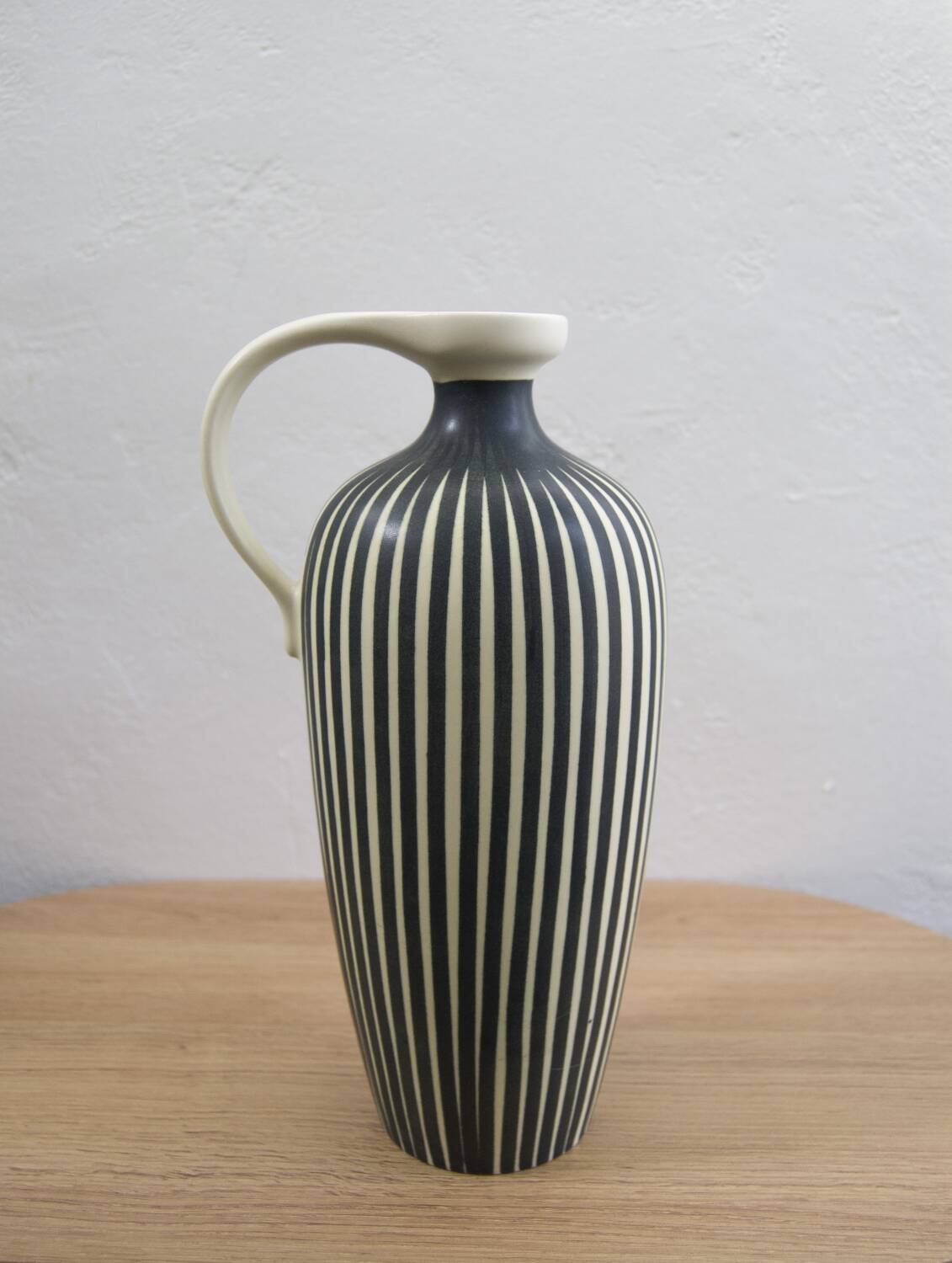 Pichet Villeroy & Boch « Lilo » par Maria Köhler – Modèle 4241 (1947-1956)