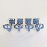 Enamelled cast iron hook