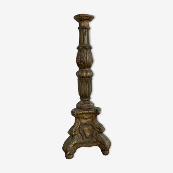 Pique-cierge en bois doré et sculpté, pieds tripode XVIIIème siècle