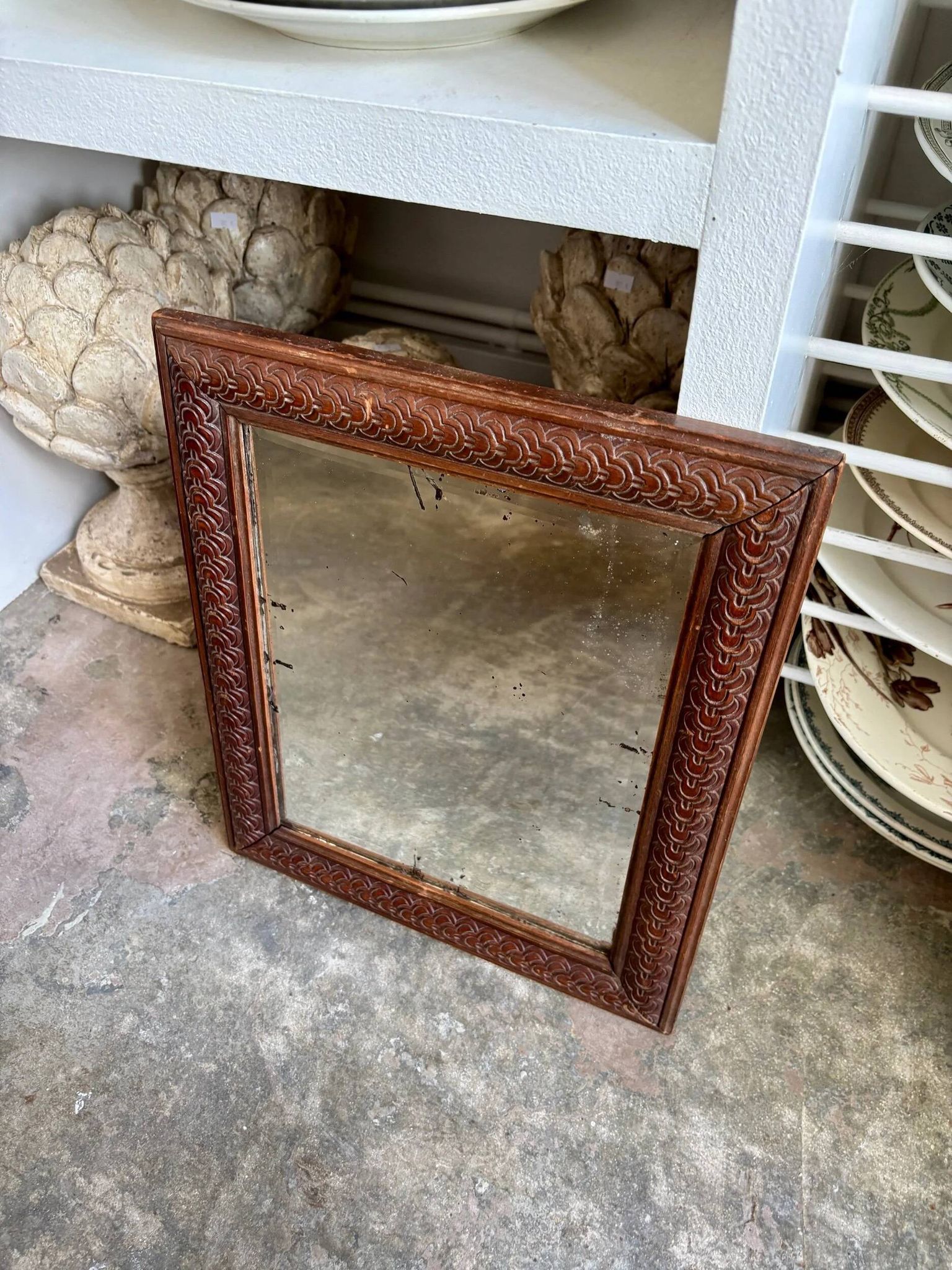 Bevelled mirror in moulded wood 39 x 33 cm