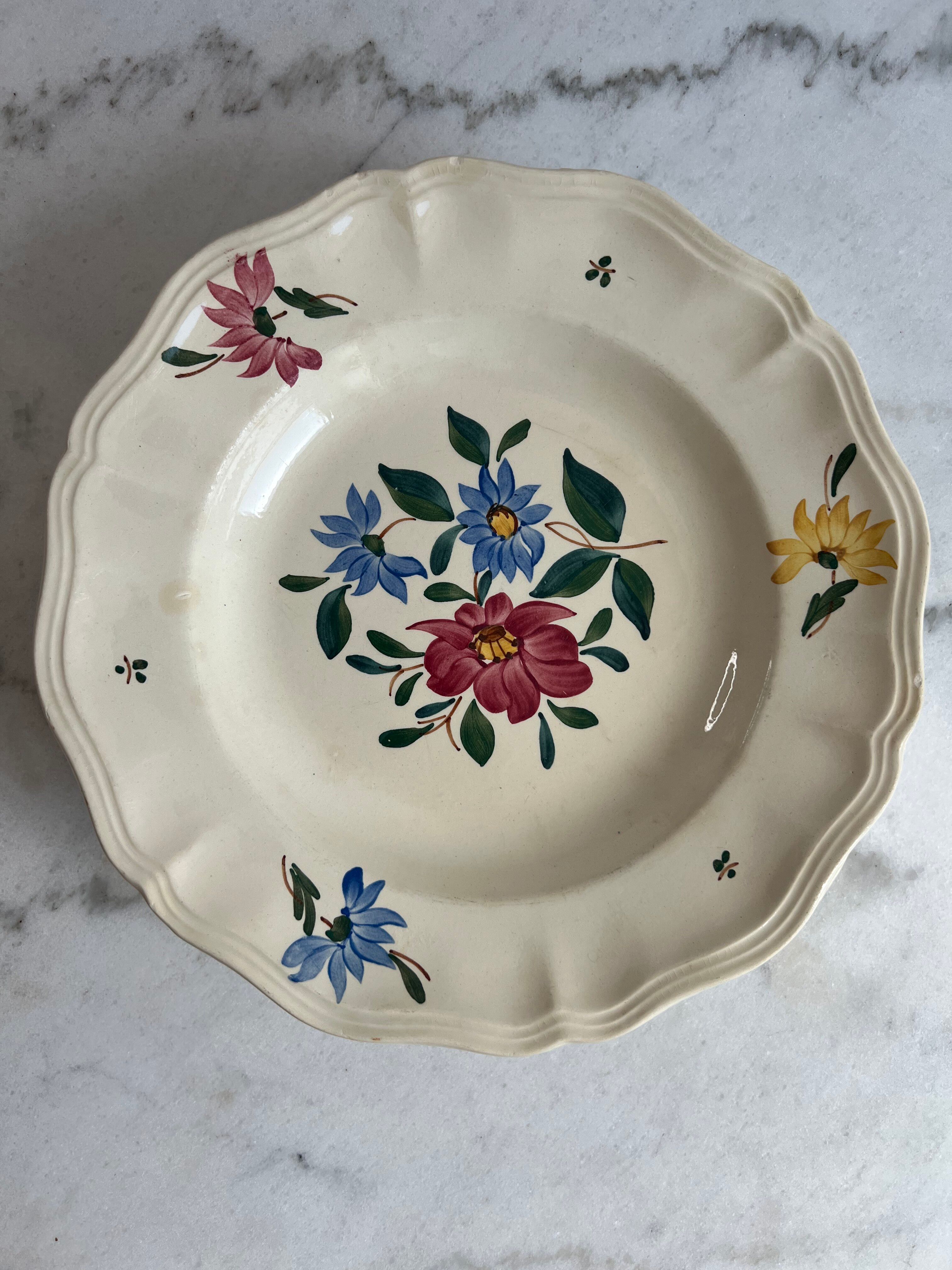 Lot 11 assiettes creuses Sarreguemines et Digoin