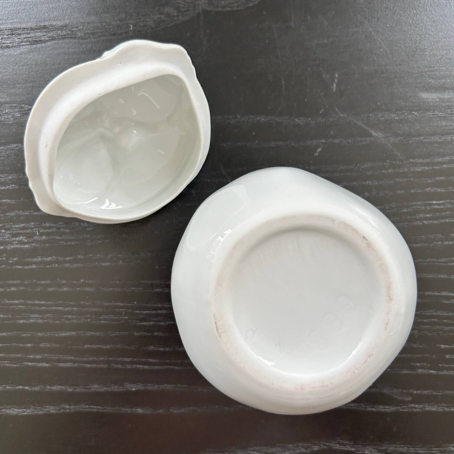 Porcelain apple sugar bowl