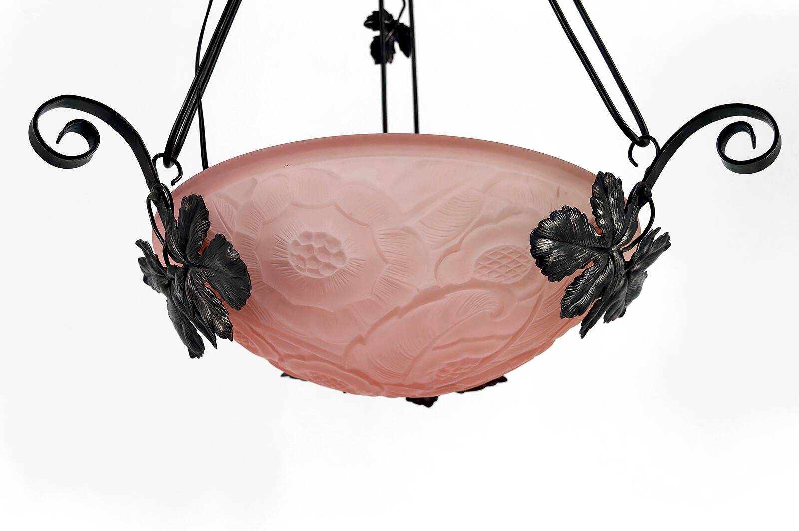 Wrought iron pendant light, pink bowl with floral decoration, Art Deco, Circa 1930