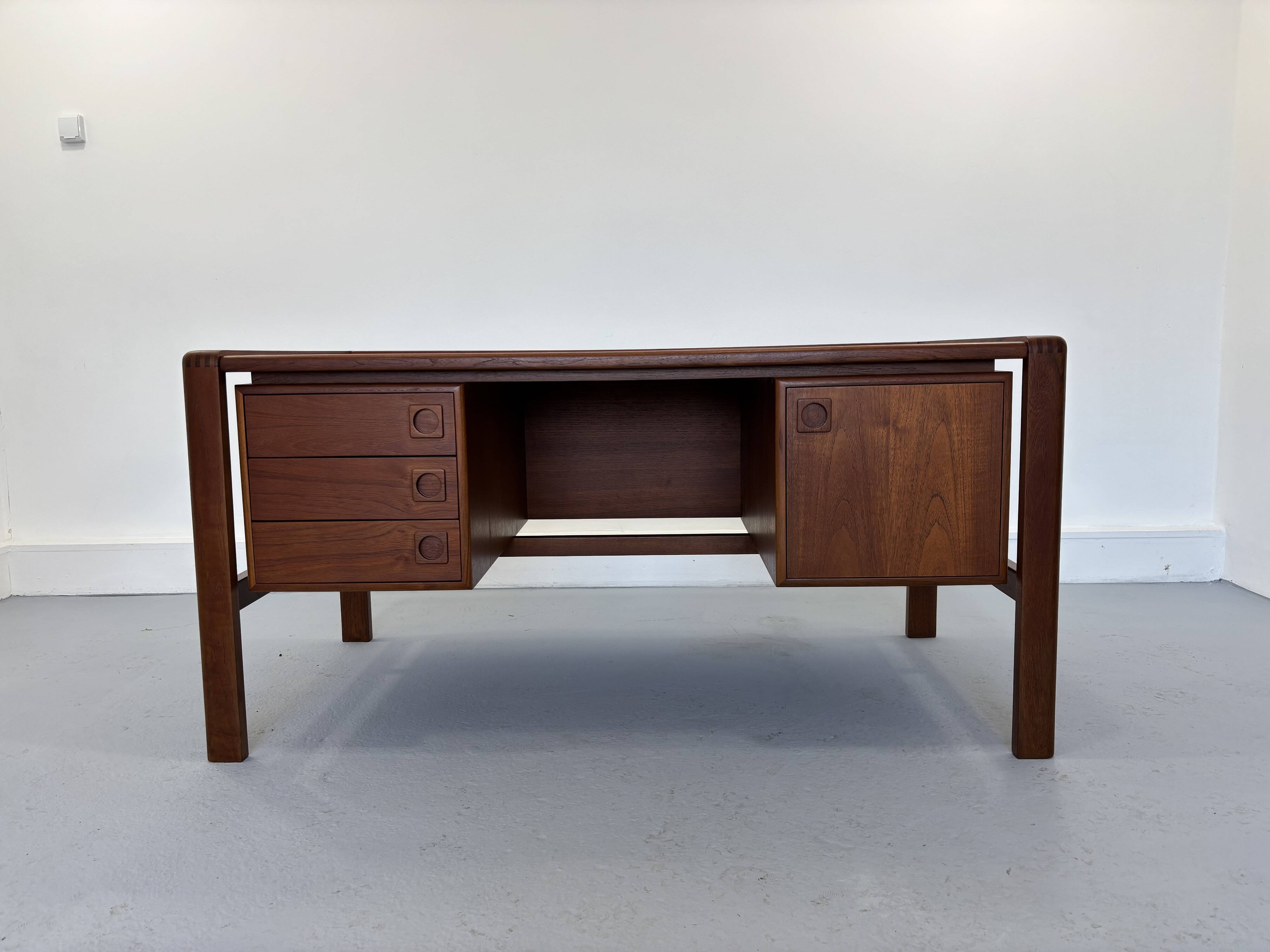 Office from the 1960s by H.P. Hansen