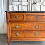 Commode style Louis XVI en loupe d’orme