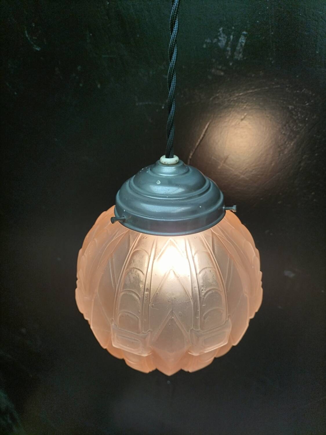 Art Deco glass suspension