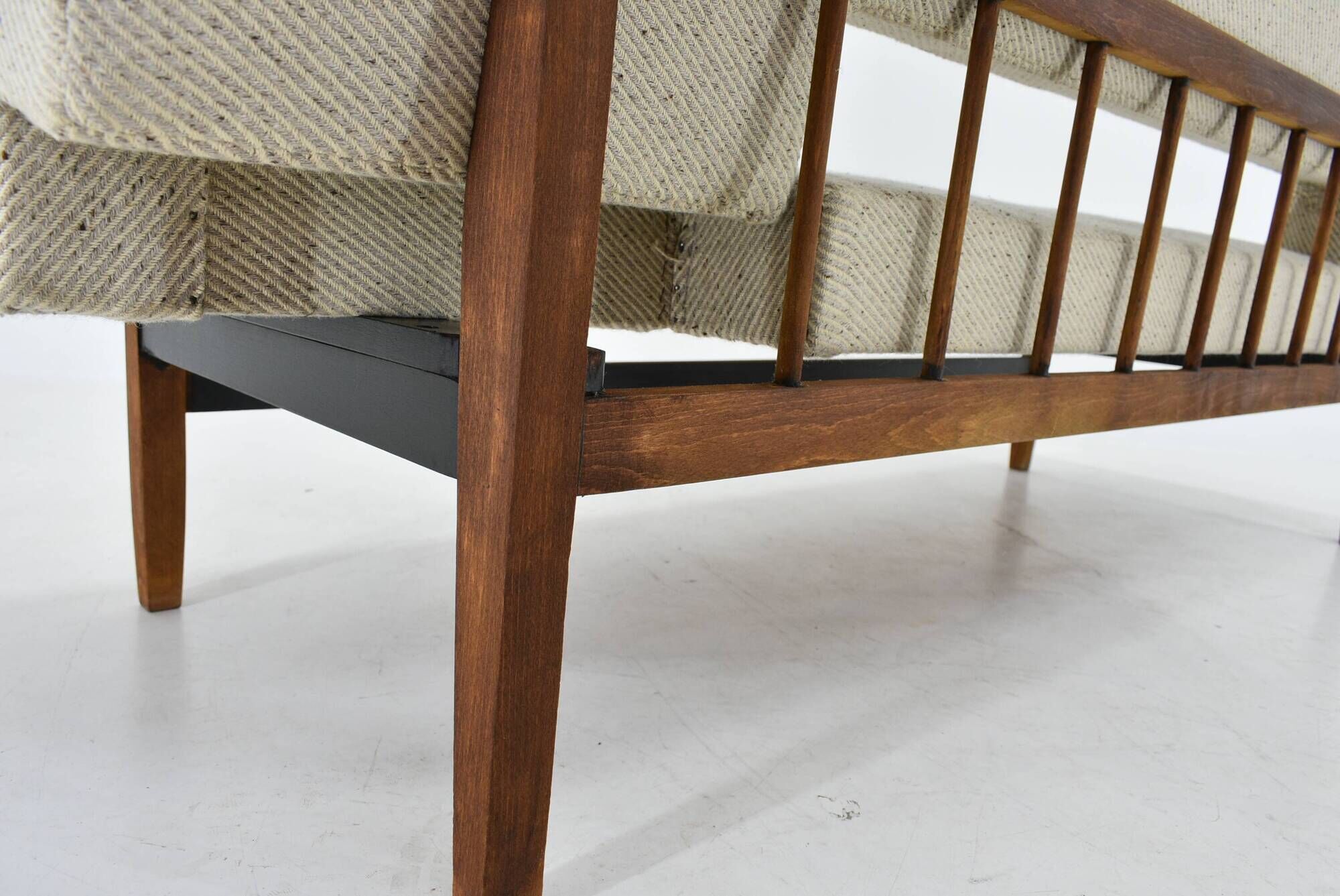 Mid-Century Sofa / Daybed Designed by Miroslav Navratil, 1960s