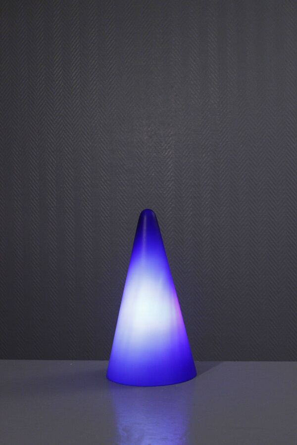 SCE pour Habitat lampe ''Teepee'' bleue 35cm design post-moderne 1990s