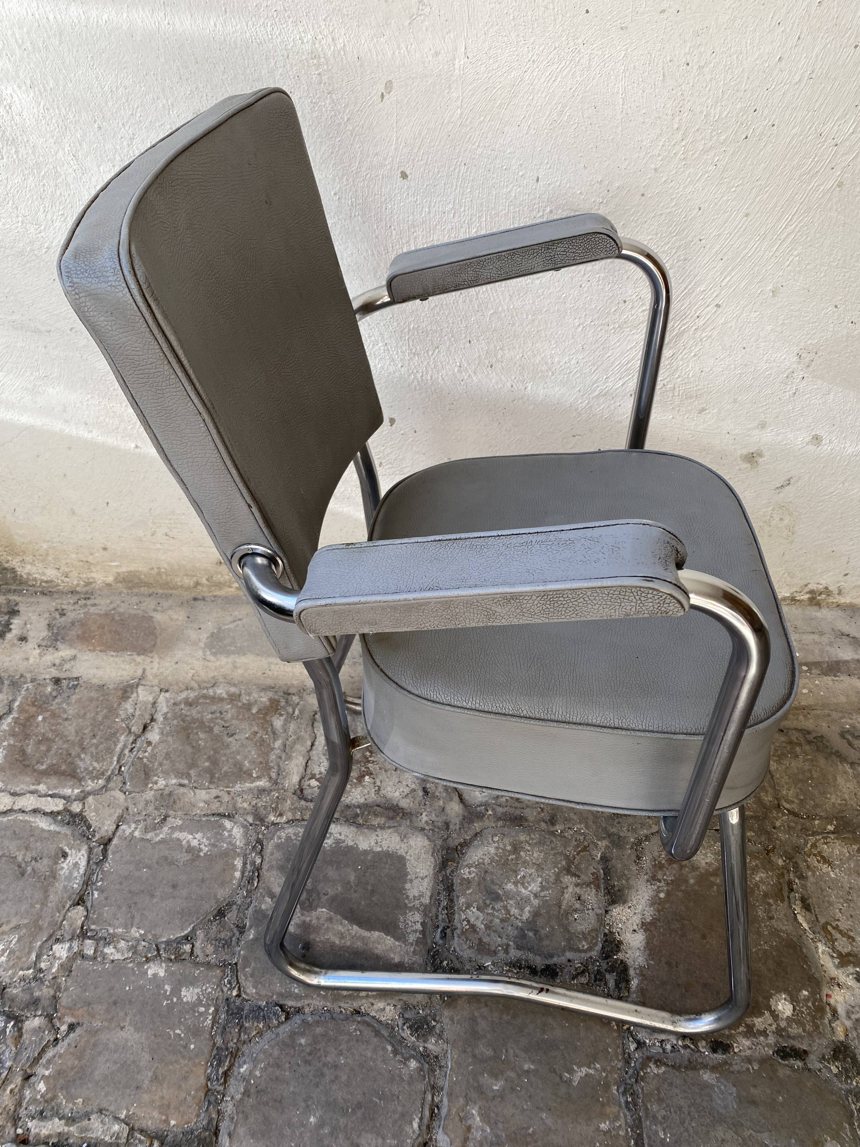 Pullman chair 1950 chrome and skai tube
