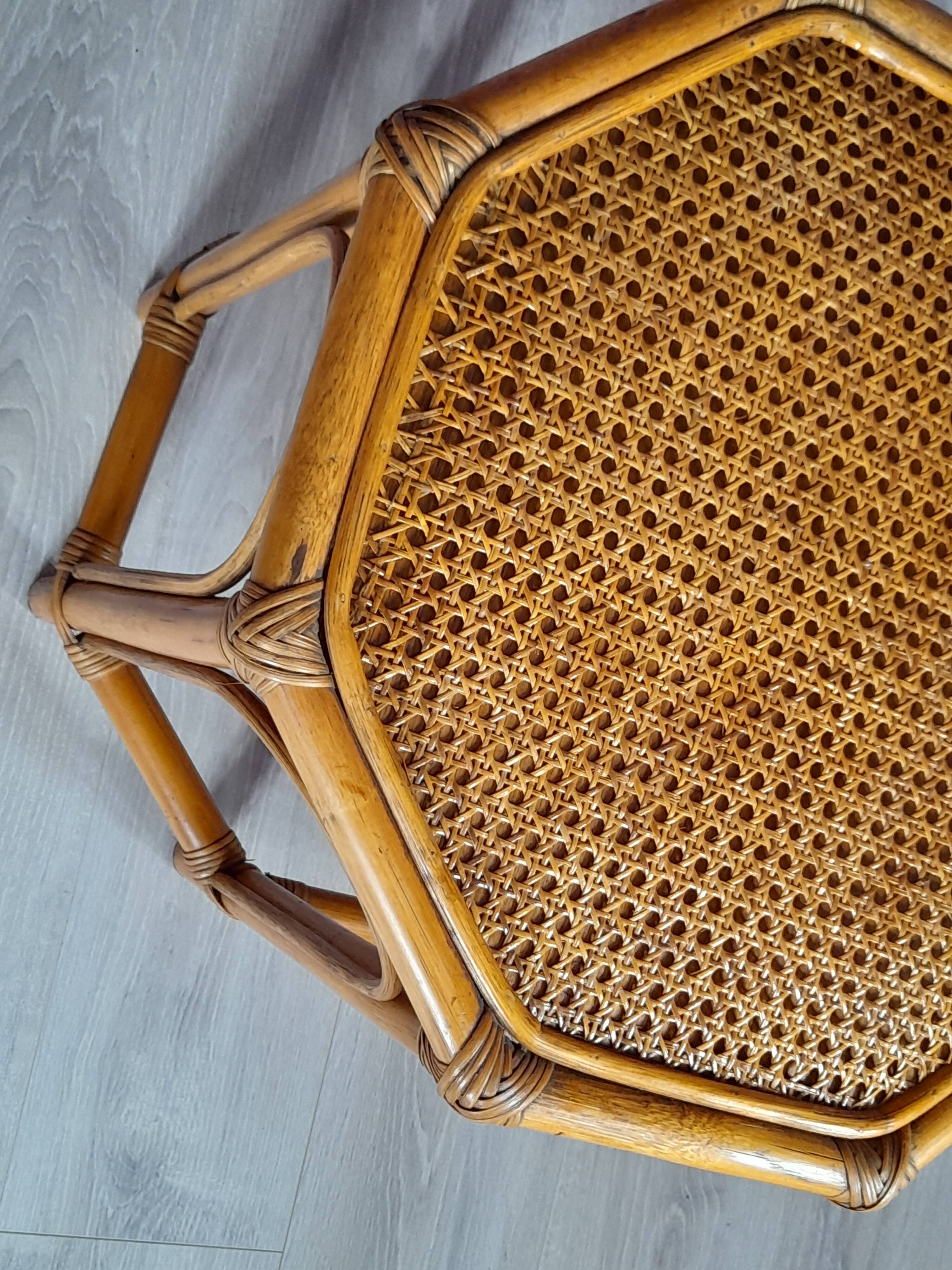 Table basse vintage en rotin
