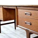 Bureau Afromosia du milieu du siècle de A. Younger conçu par John Herbert. Vintage Moderne / Rétro / Danois