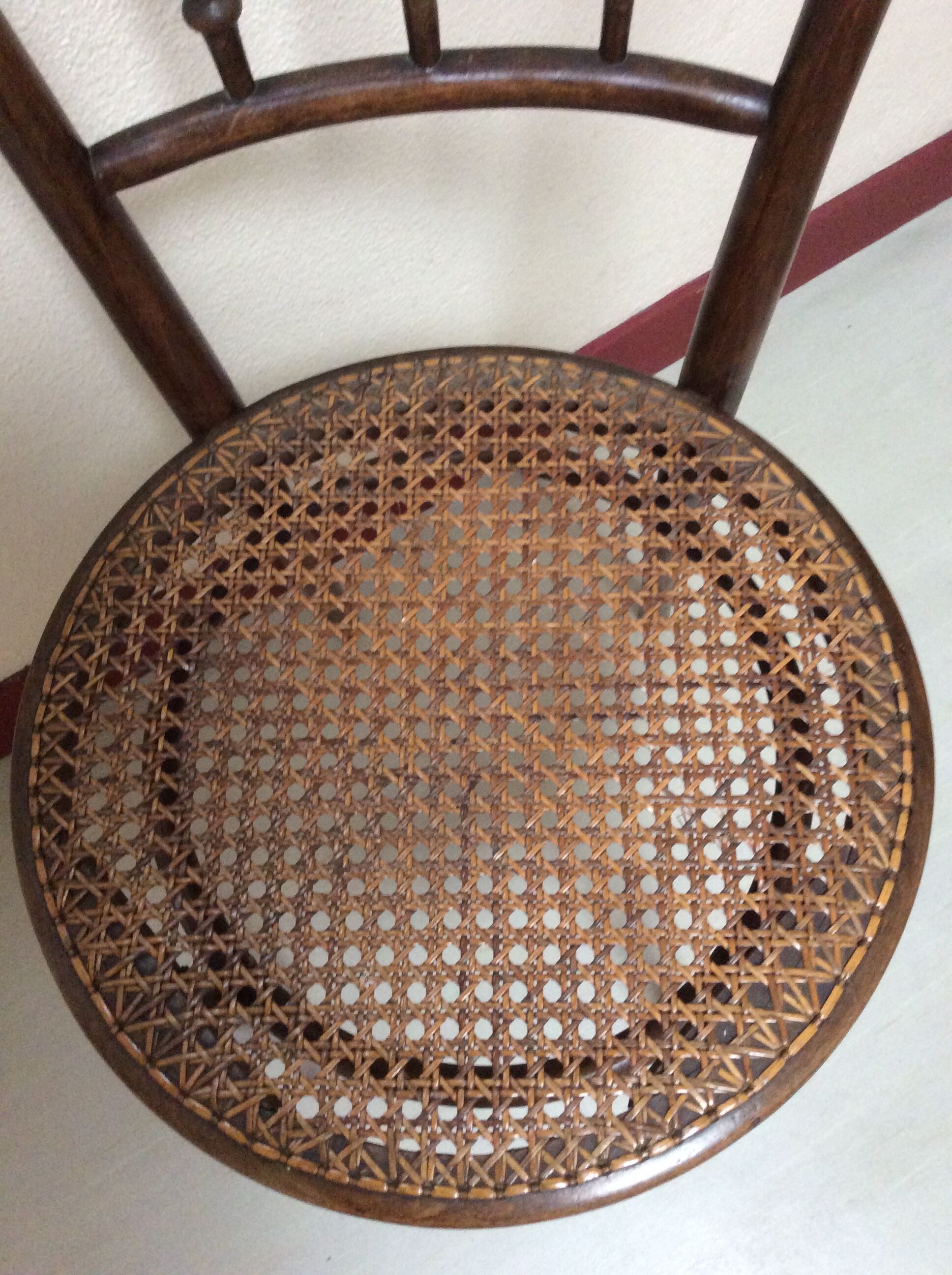 Chaise bistrot ancienne cannée