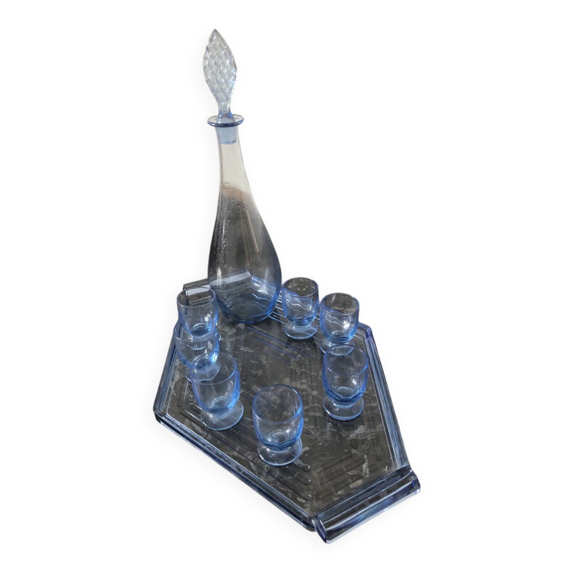 Carafe, glasses, tray