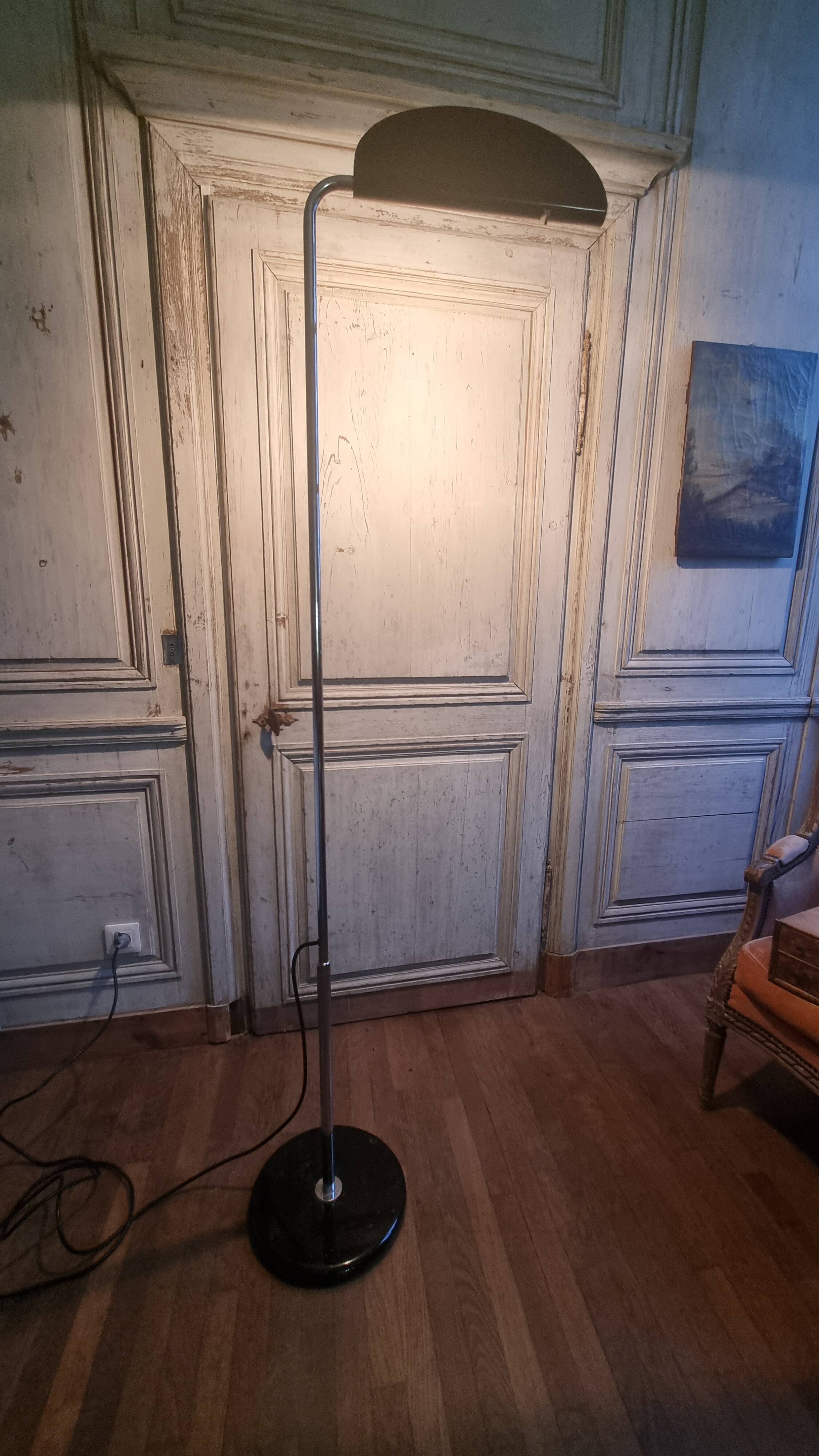 Mezzaluna floor lamp, 1970