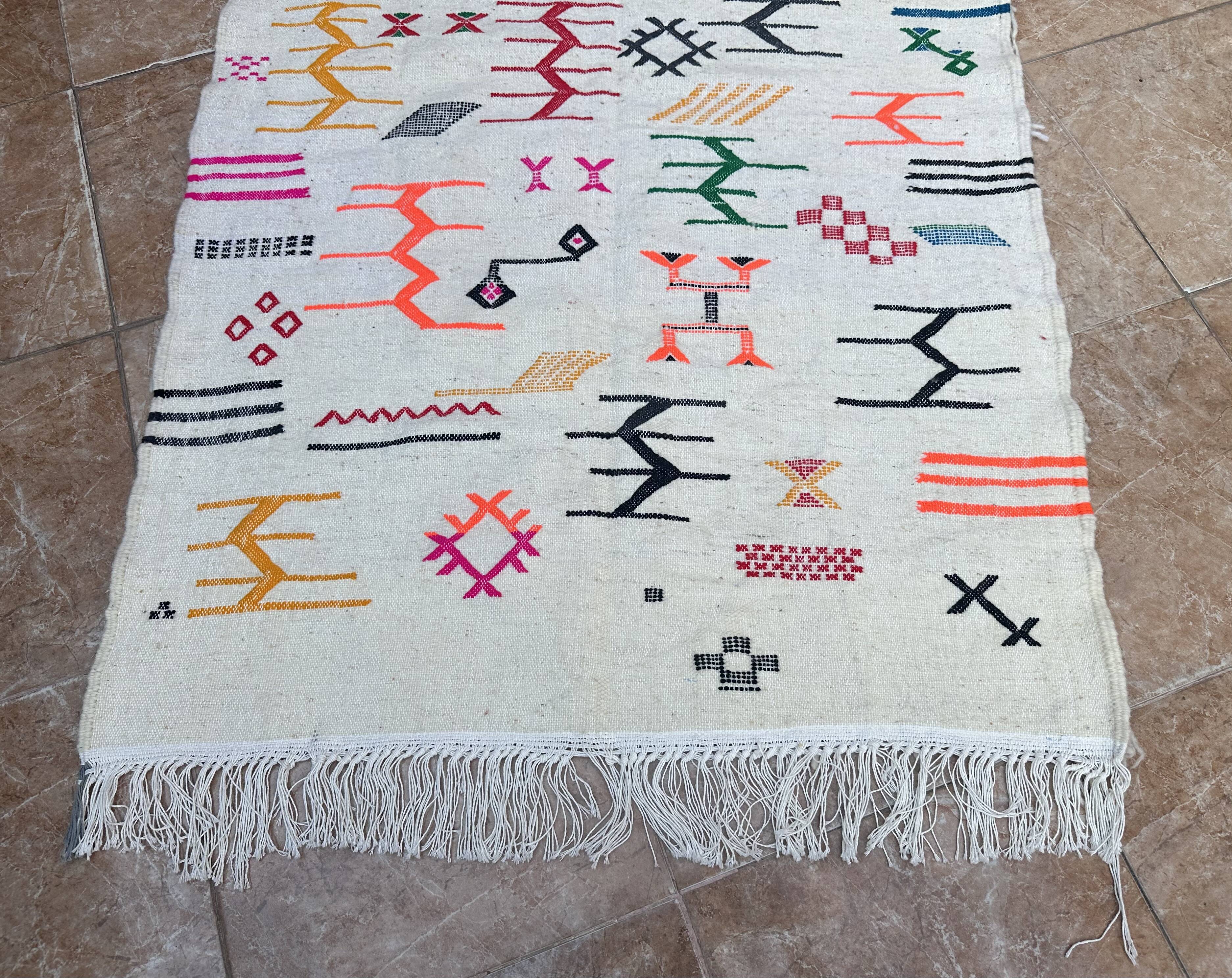 Moroccan Berber rug in hand-woven wool