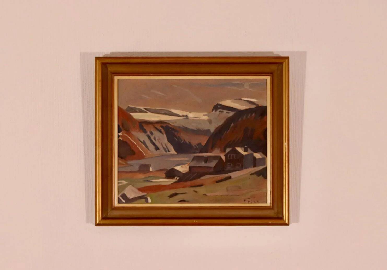 “Echoes Beyond” by Frisk