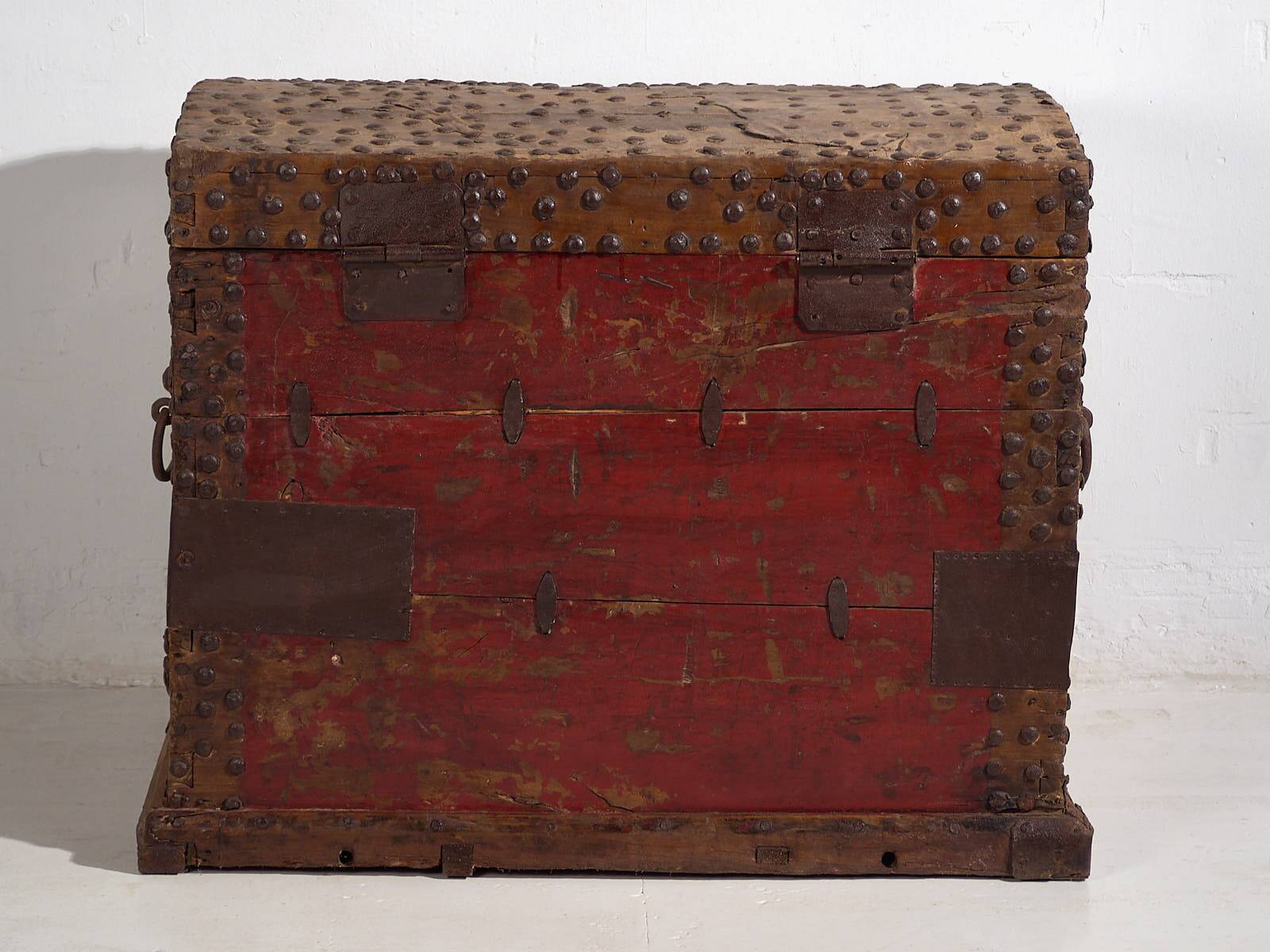 Oriental chest from the Chinese imperial period (circa 1850) #26