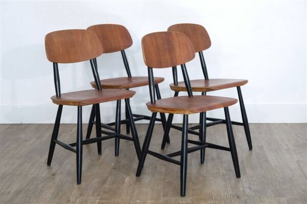 Serie de chaises scandinave de Nesto
