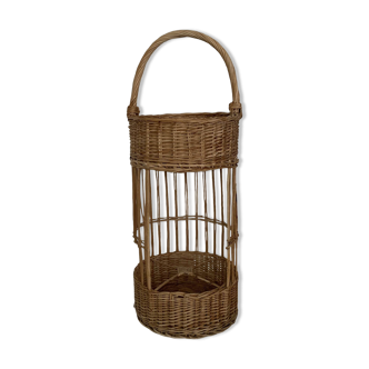 Old wicker rack