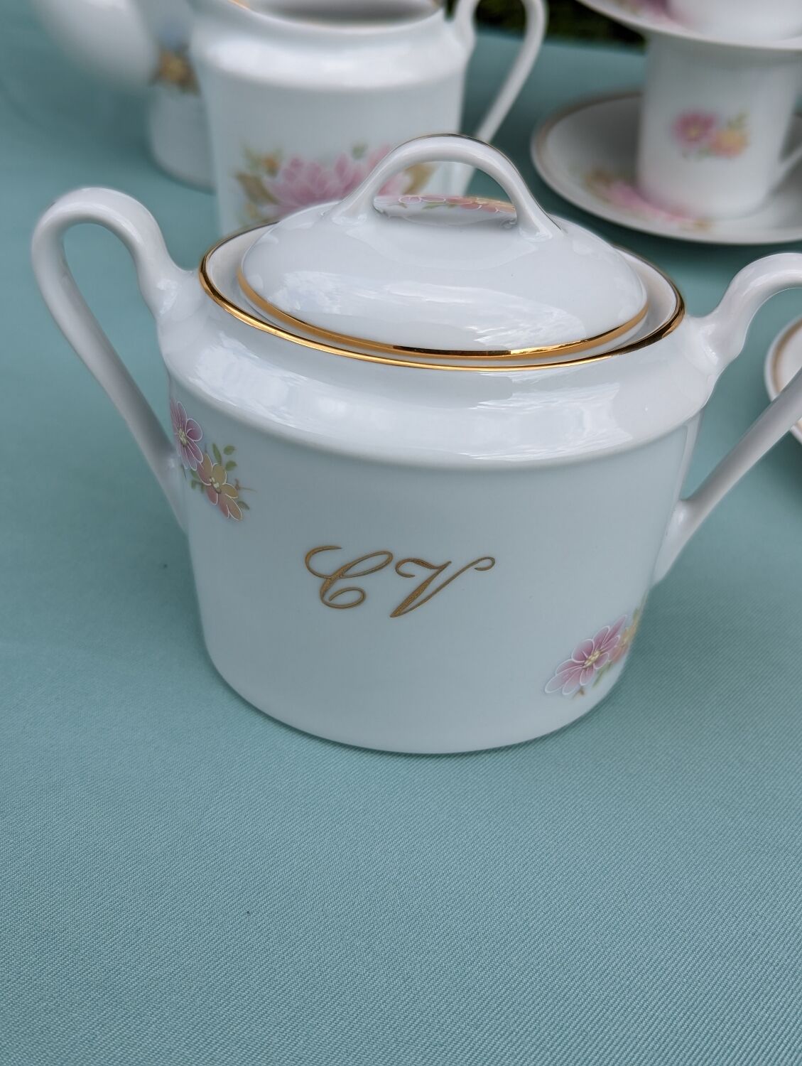 Service à café en porcelaine de Limoges