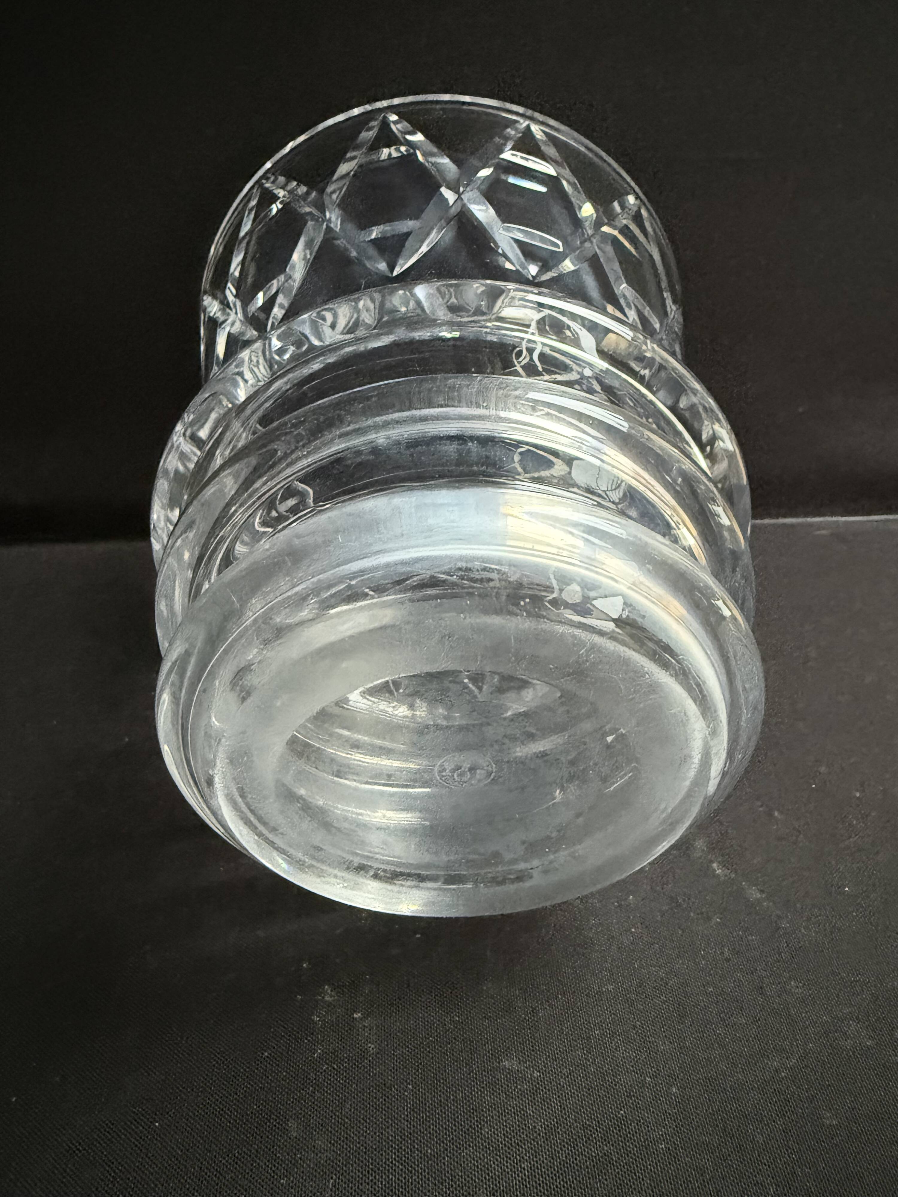 Baccarat vase shape 3068 - Art deco