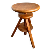 Wooden tripod stool with screw