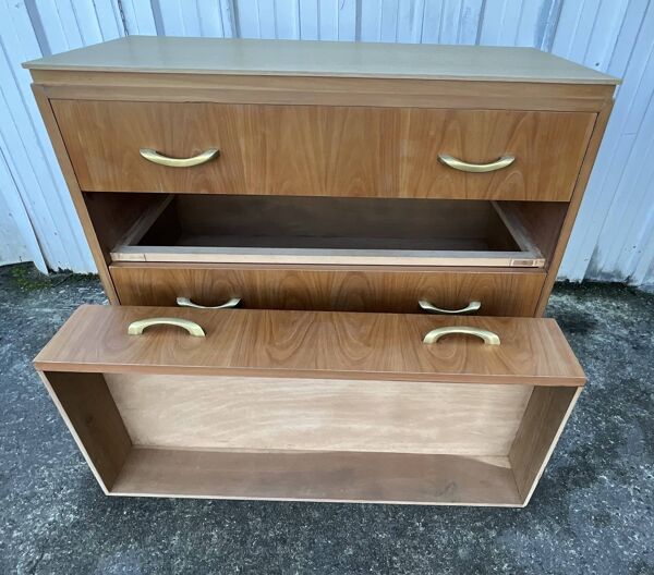 Commode en merisier de style Art déco, milieu du 20e siècle