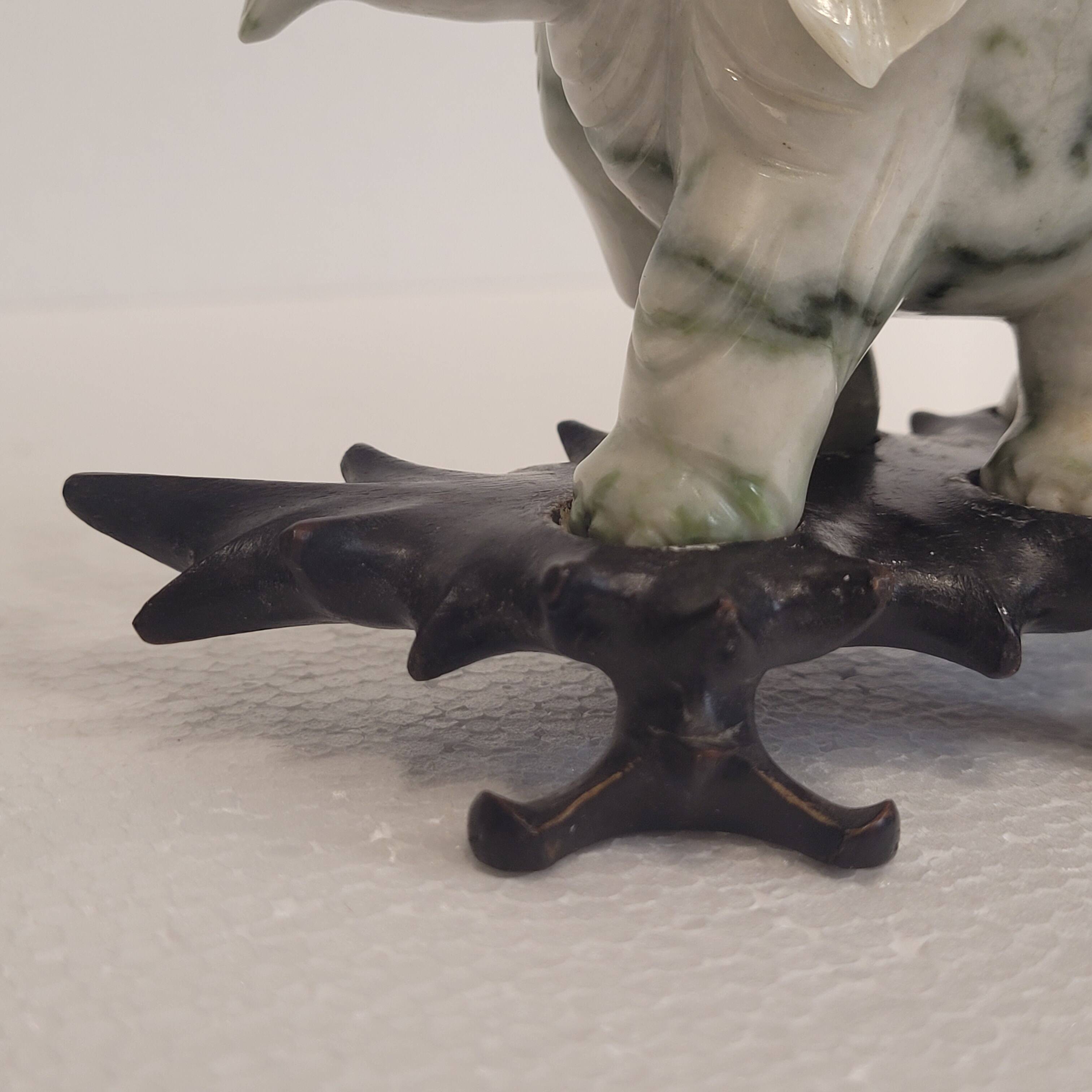 Pair of elephant paperweights, veined marble, 80s - France