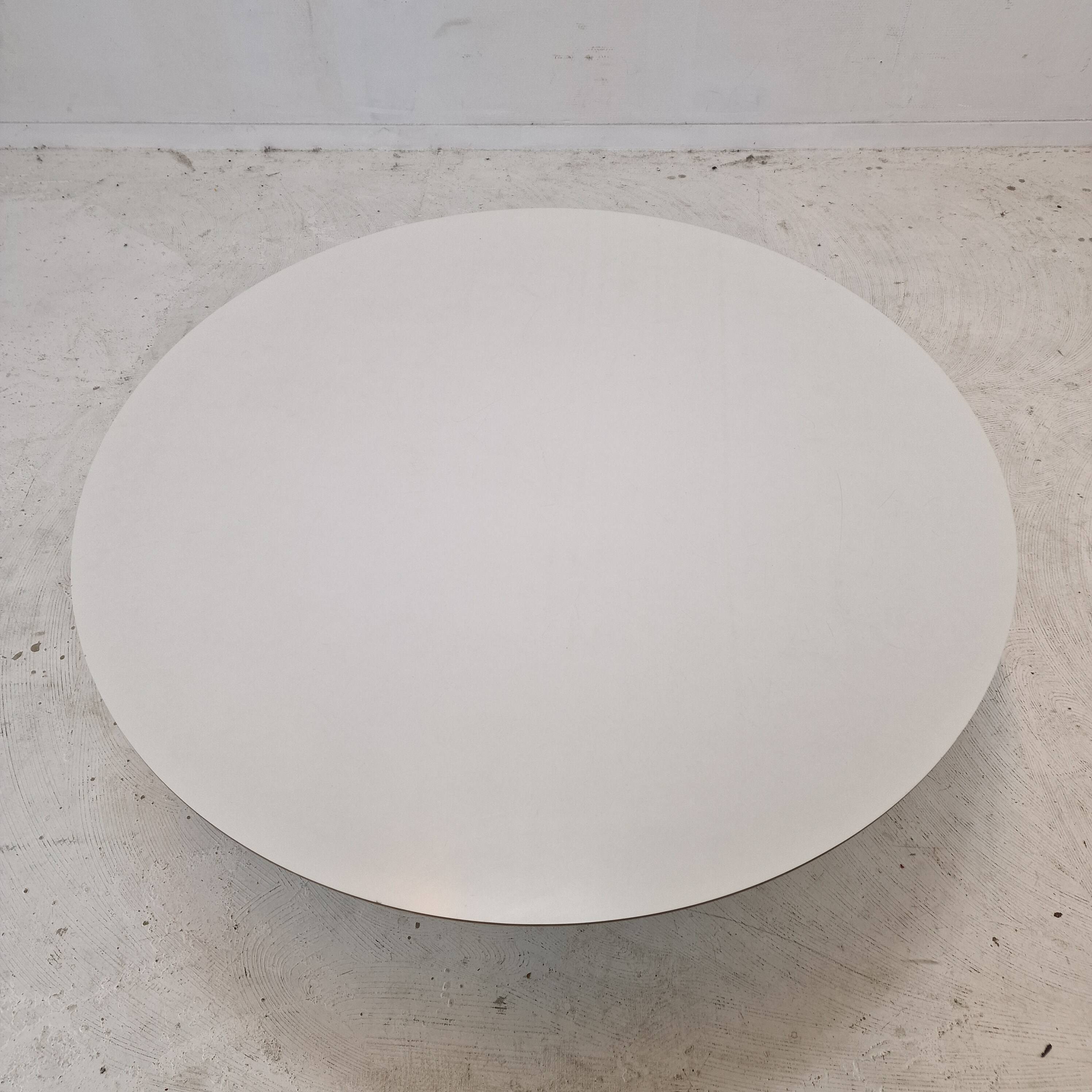 "Circle" Coffee Table by Pierre Paulin for Artifort, 1960s
