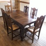Oak dining room table